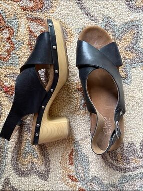 Clarks Black Leather Crossover Sandal with Wood Heel